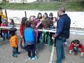 Exhibición de perros adiestrados en los colegios del municipio